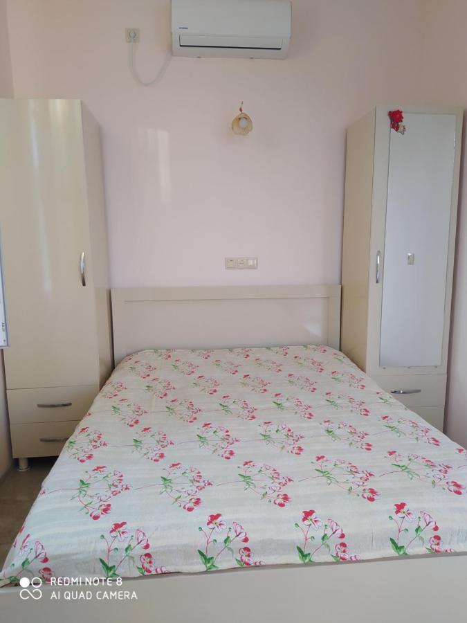 Emzari'S Apartment Кобулеті Екстер'єр фото