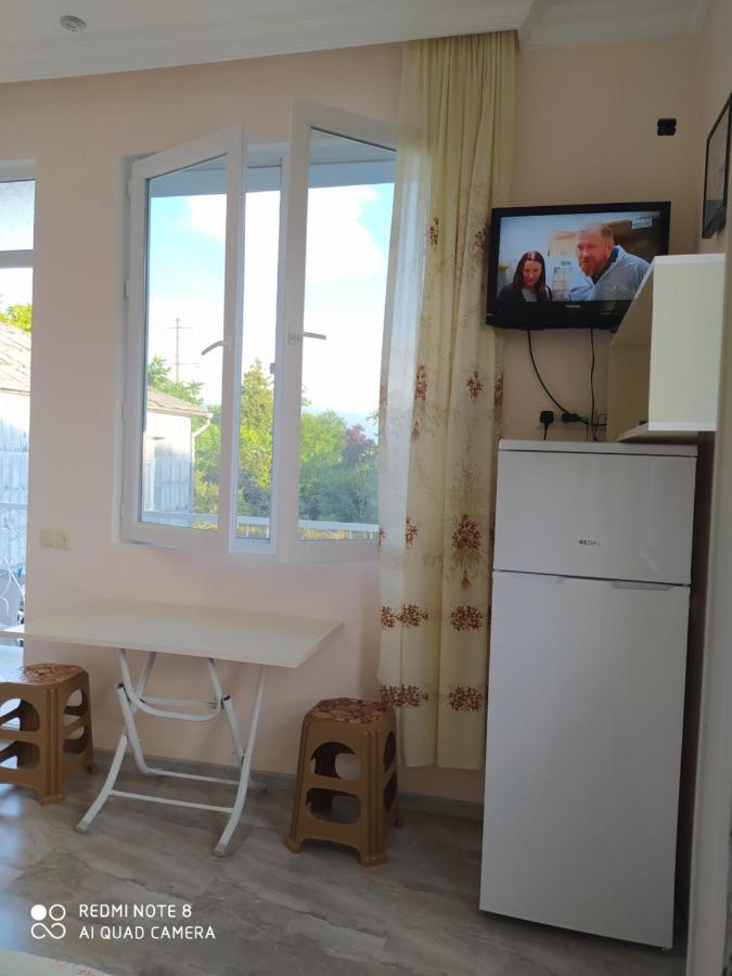 Emzari'S Apartment Кобулеті Екстер'єр фото