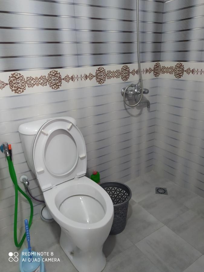 Emzari'S Apartment Кобулеті Екстер'єр фото