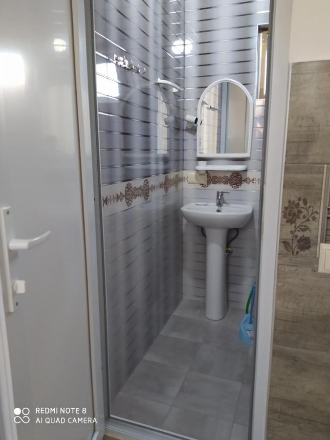 Emzari'S Apartment Кобулеті Екстер'єр фото