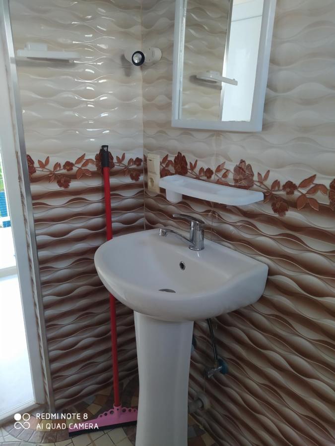 Emzari'S Apartment Кобулеті Екстер'єр фото