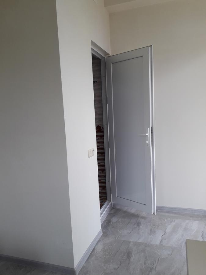 Emzari'S Apartment Кобулеті Екстер'єр фото